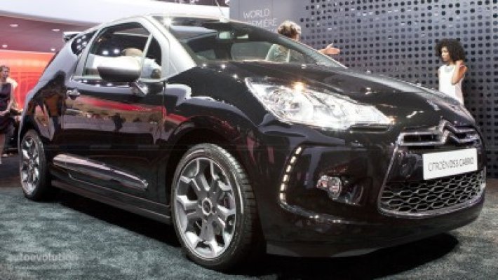 Premiere naţionale la Salonul Auto Moto